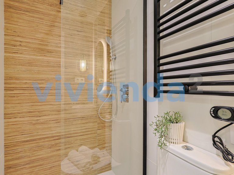 Apartment for Sale in Valverde, Madrid 13