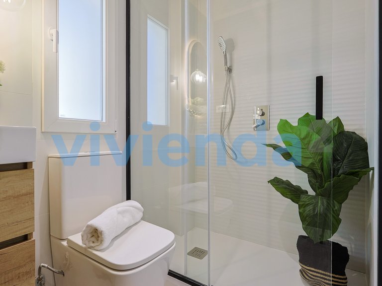Apartment for Sale in Valverde, Madrid 16