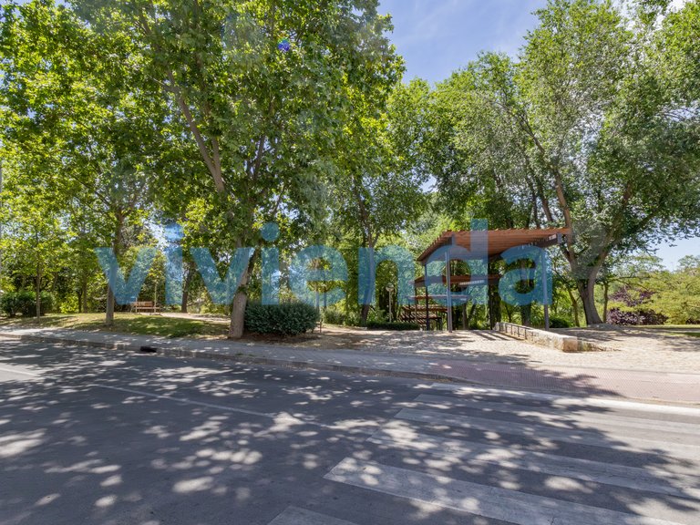 Apartment for Sale in Valverde, Madrid 31