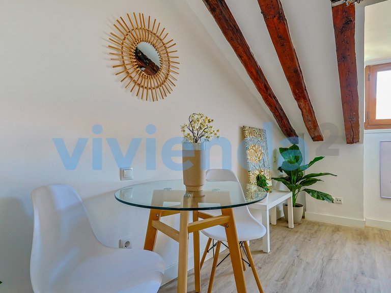 Apartment for Sale in Universidad, Madrid 5