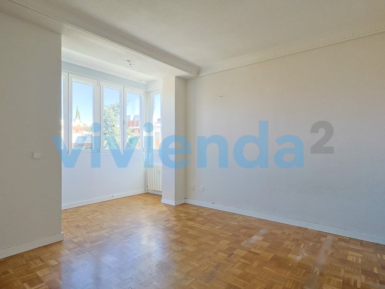 Apartment for Sale in Concepción, Madrid 2
