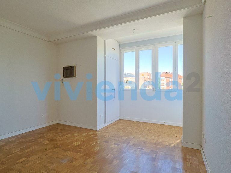 Apartment for Sale in Concepción, Madrid 14