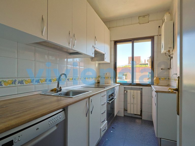 Apartment for Sale in Concepción, Madrid 19