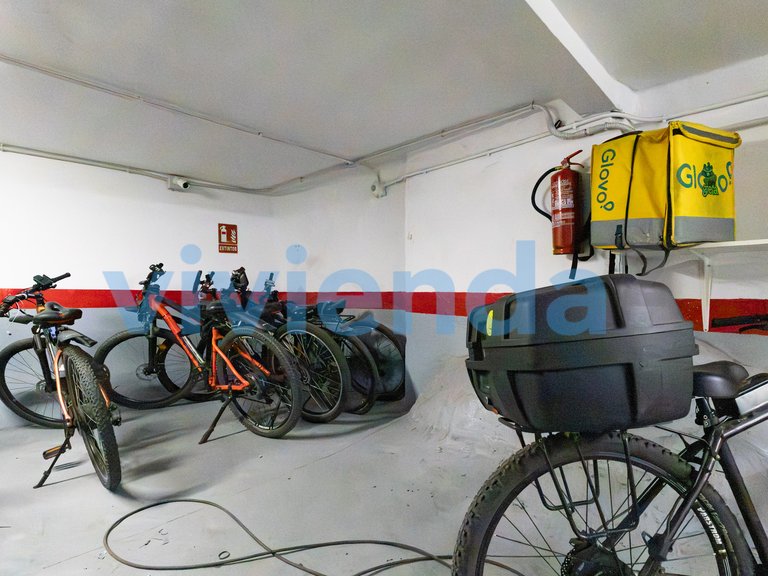 Commercial for Sale in Ciudad Universitaria, Madrid 9