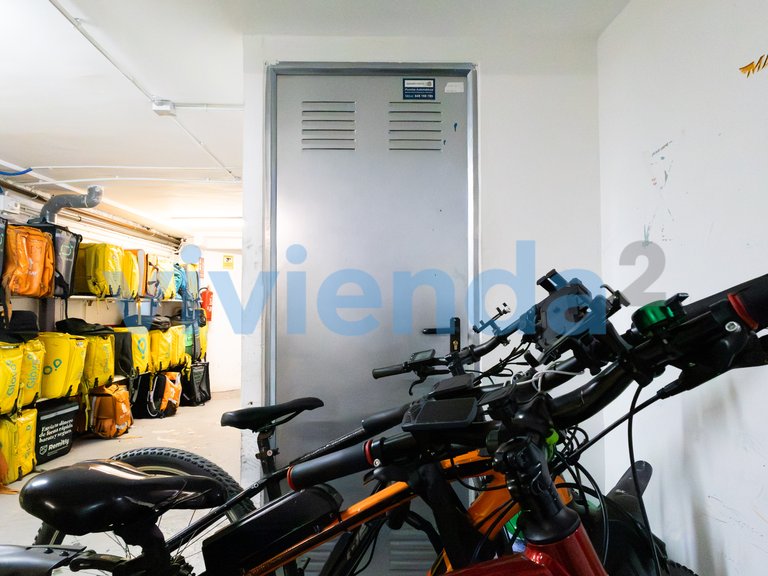 Commercial for Sale in Ciudad Universitaria, Madrid 12