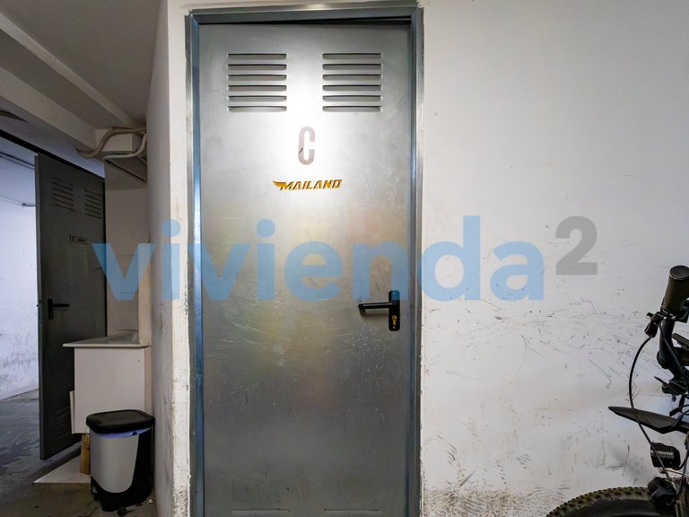 Commercial for Sale in Ciudad Universitaria, Madrid 13
