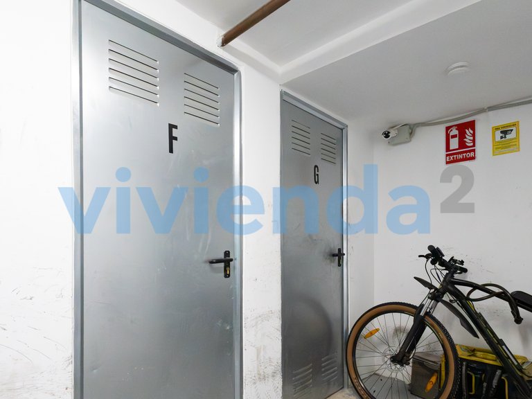 Commercial for Sale in Ciudad Universitaria, Madrid 18