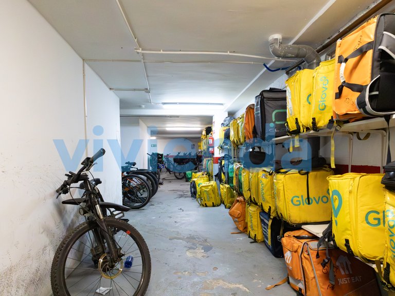 Commercial for Sale in Ciudad Universitaria, Madrid 23