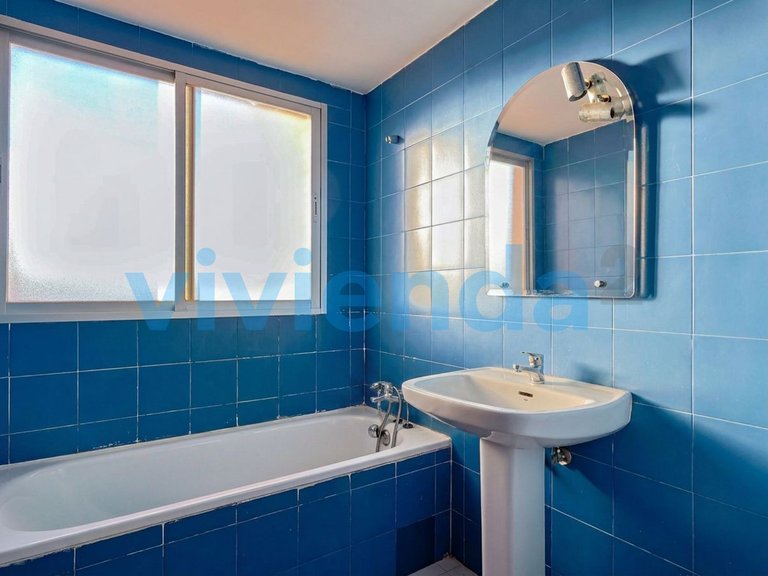 Apartment for Sale in Apóstol Santiago, Madrid 11