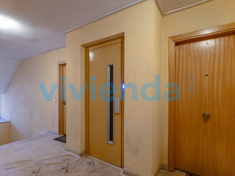 Apartment for Sale in Apóstol Santiago, Madrid 19