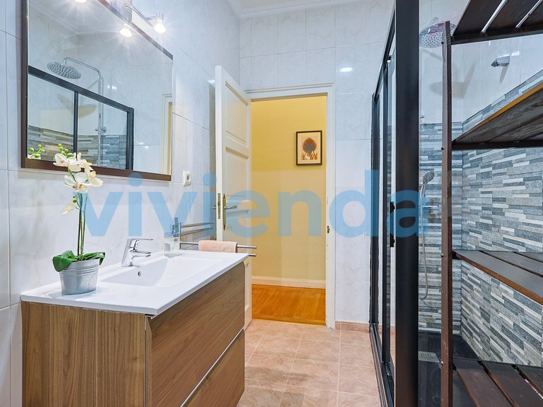 Apartment for Sale in Universidad, Madrid 19