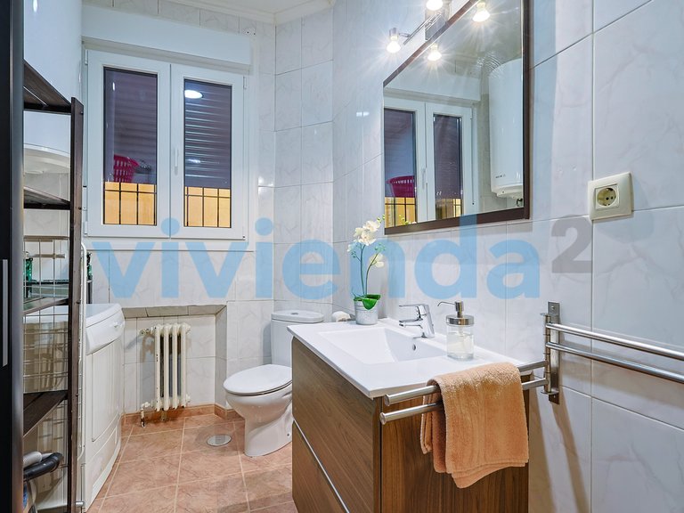 Apartment for Sale in Universidad, Madrid 18