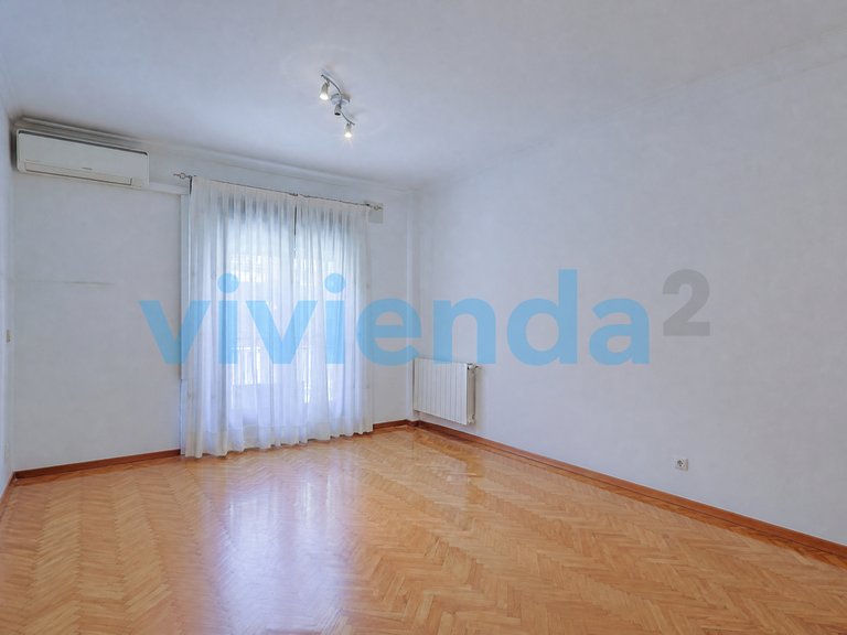 Apartment for Sale in Universidad, Madrid 6