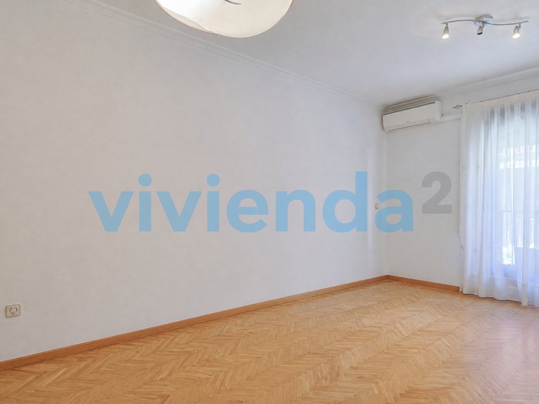 Apartment for Sale in Universidad, Madrid 9