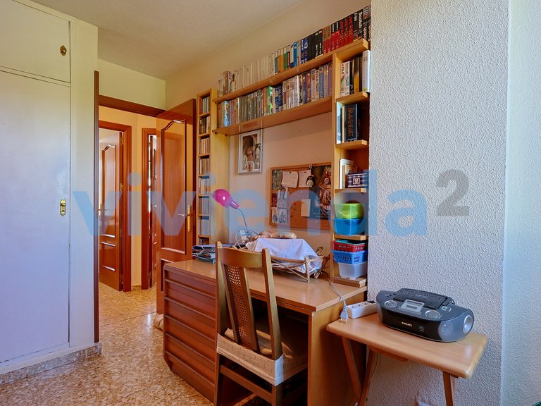 Apartment for Sale in Apóstol Santiago, Madrid 11