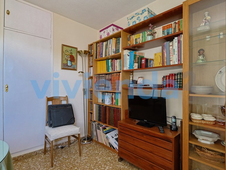 Apartment for Sale in Apóstol Santiago, Madrid 13