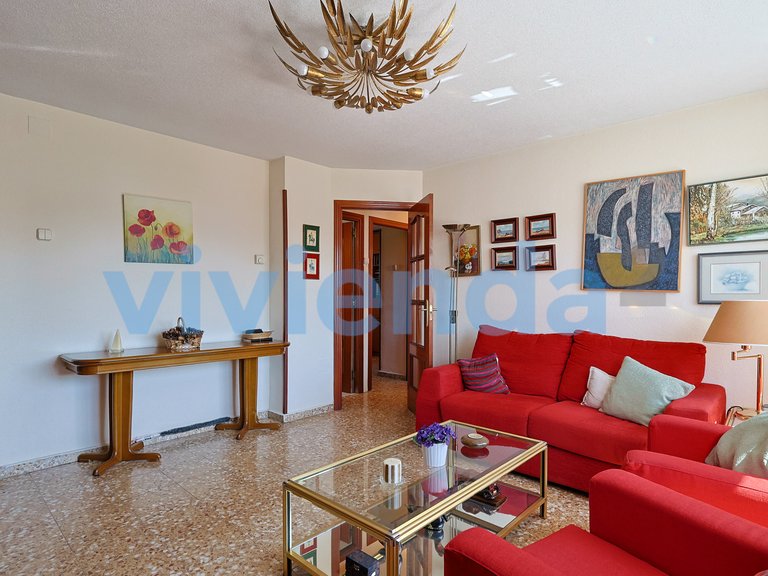 Apartment for Sale in Apóstol Santiago, Madrid 23