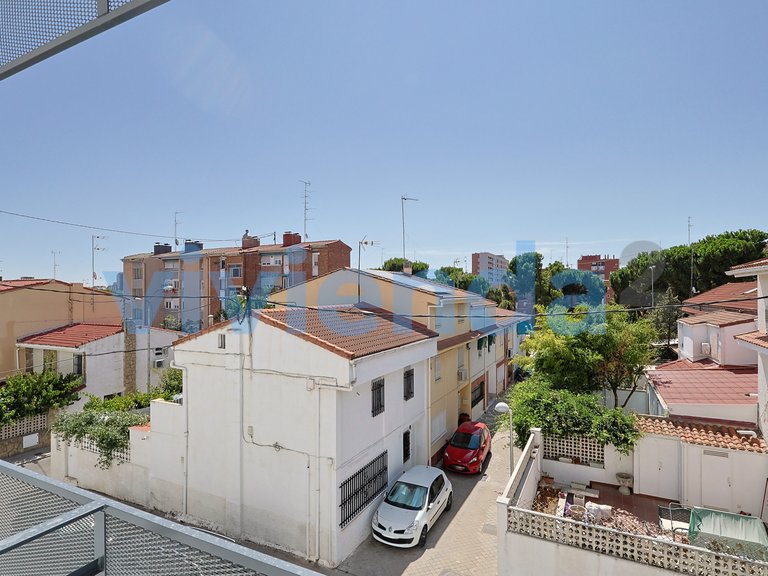 Apartment for Sale in Apóstol Santiago, Madrid 24
