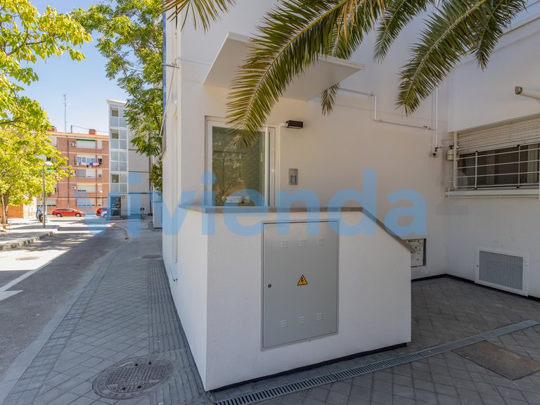 Apartment for Sale in Apóstol Santiago, Madrid 5