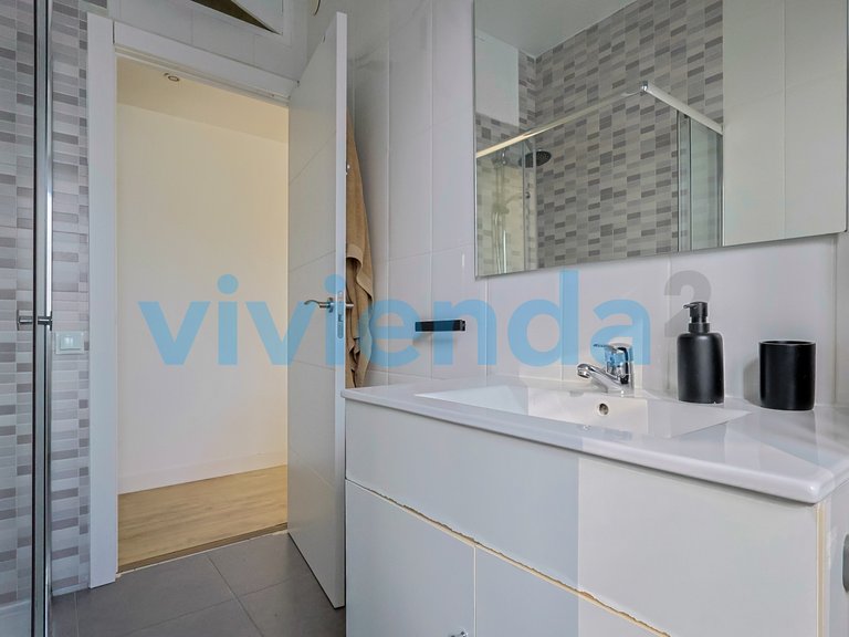 Apartment for Sale in Vallehermoso, Madrid 13