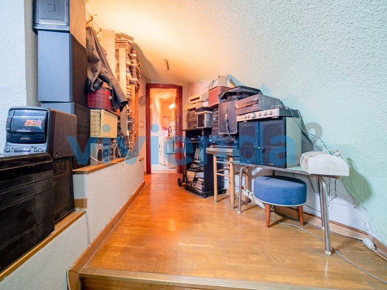 Commercial for Sale in Palacio, Madrid 10