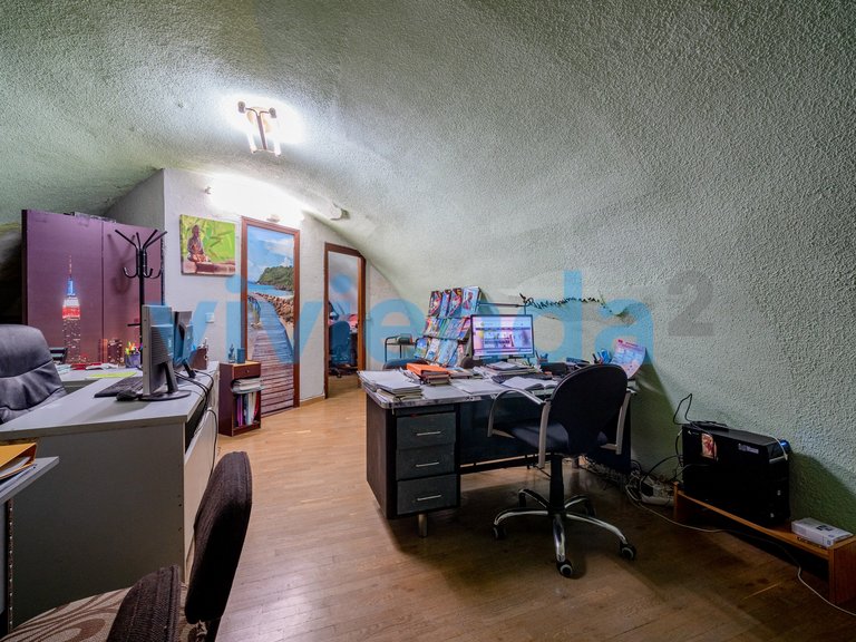 Commercial for Sale in Palacio, Madrid 15