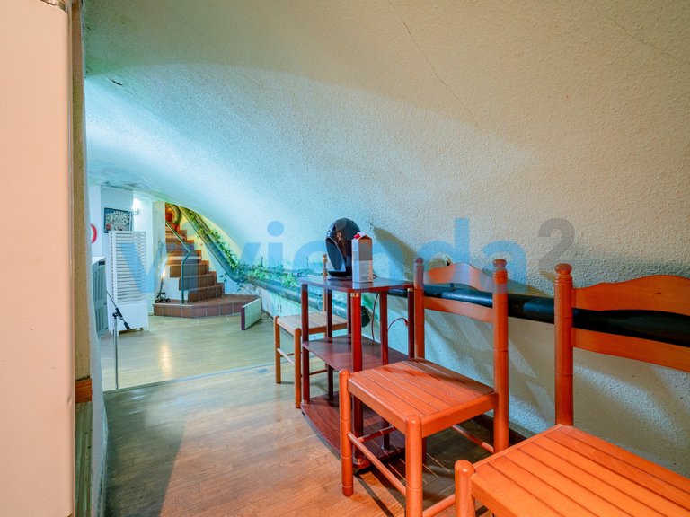 Commercial for Sale in Palacio, Madrid 2