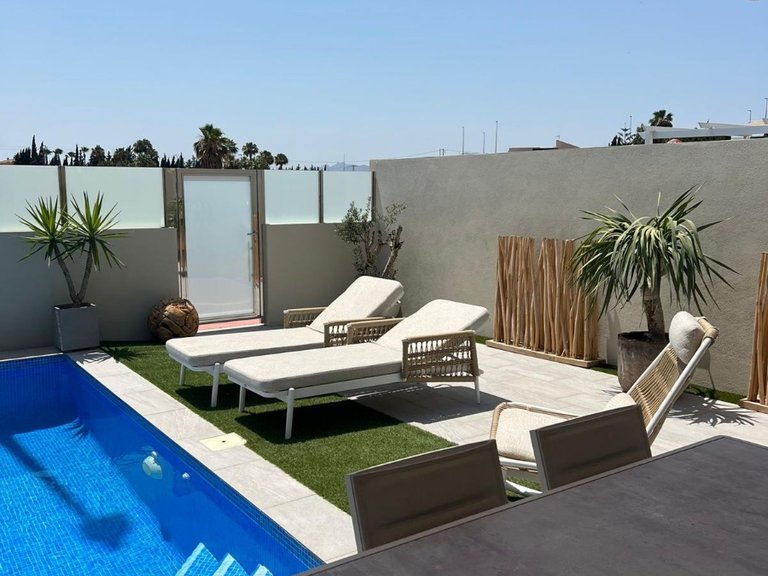 Villa for Sale in Costa Blanca Daya Vieja, Alicante 4