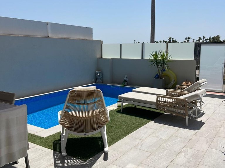 Villa for Sale in Costa Blanca Daya Vieja, Alicante 5