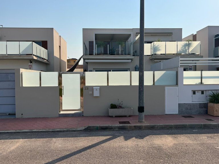 Villa for Sale in Costa Blanca Daya Vieja, Alicante 2