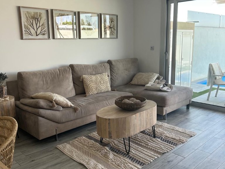 Villa for Sale in Costa Blanca Daya Vieja, Alicante 24