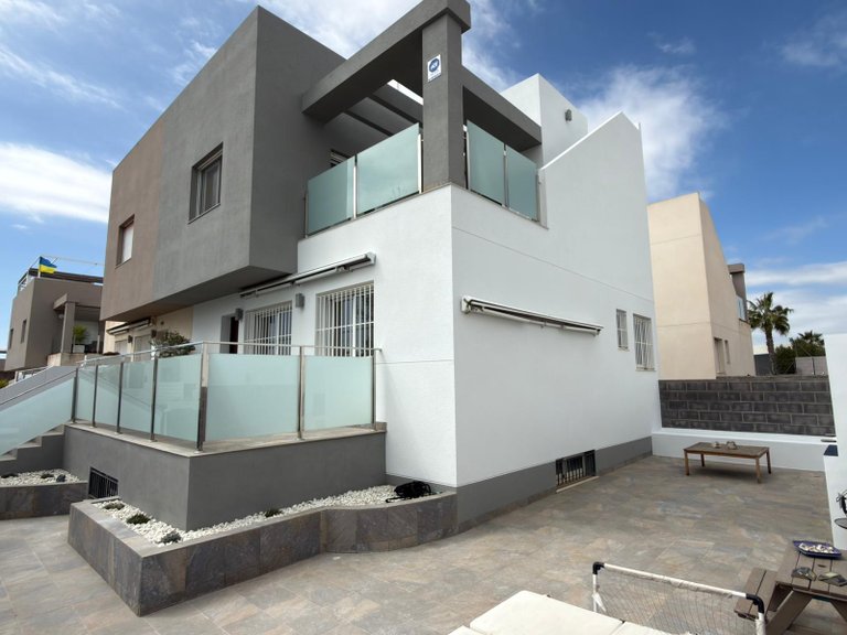 Villa for Sale in Costa Blanca Torrevieja, Alicante 6