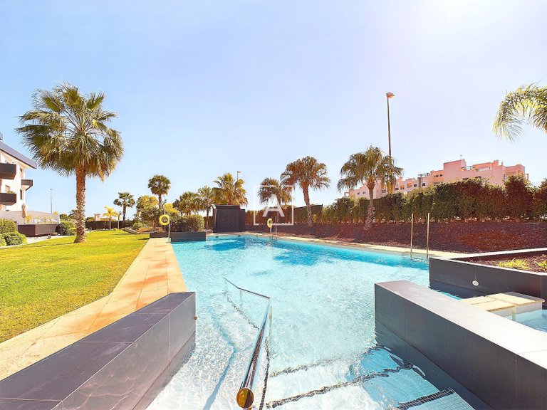 Apartment for Sale in Villamartin, Alicante 3