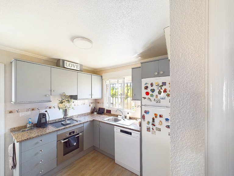Villa for Sale in Pinar De Campoverde, Alicante 6