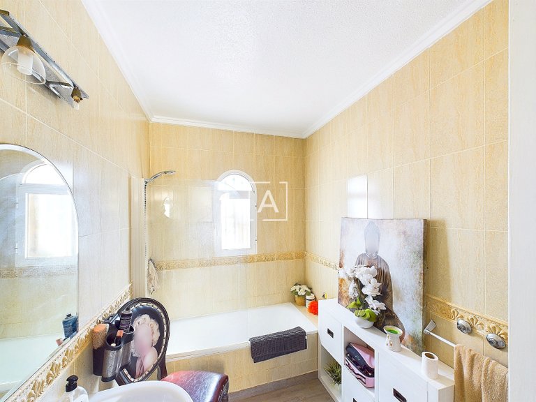 Villa for Sale in Pinar De Campoverde, Alicante 19