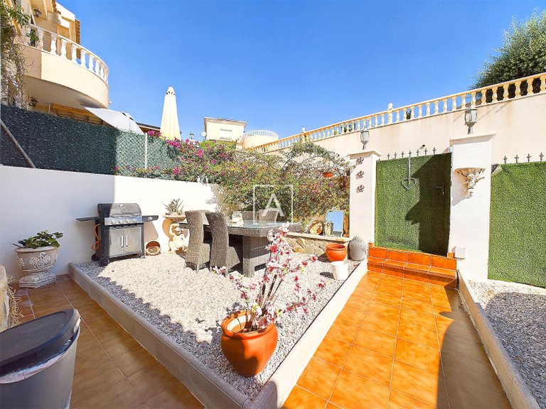 Villa for Sale in Pinar De Campoverde, Alicante 48