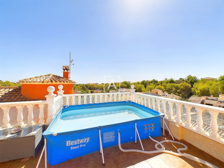 Villa for Sale in Pinar De Campoverde, Alicante 31