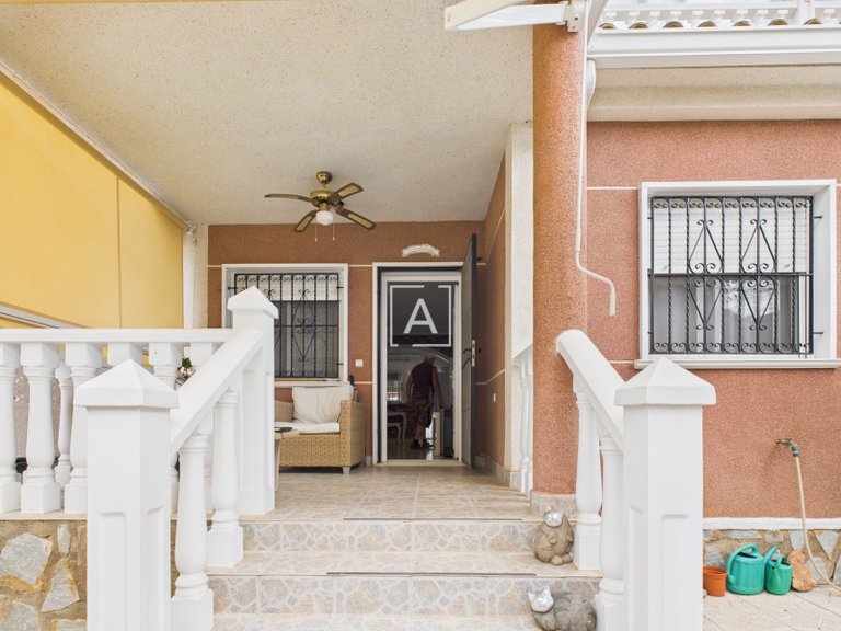 Villa for Sale in Pinar De Campoverde, Alicante 35