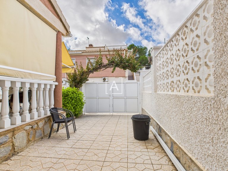 Villa for Sale in Pinar De Campoverde, Alicante 22