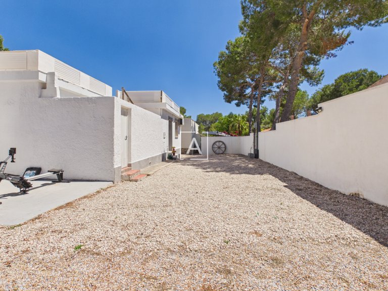 Villa for Sale in Pinar De Campoverde, Alicante 12