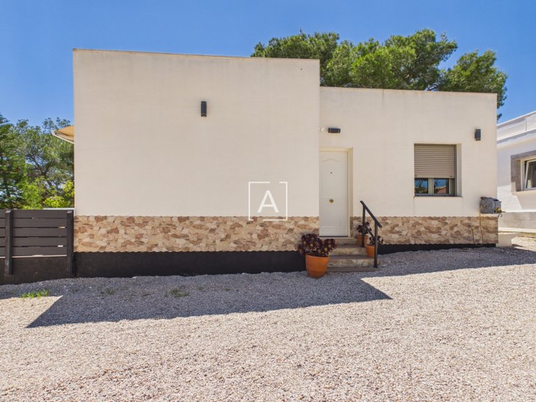 Villa for Sale in Pinar De Campoverde, Alicante 19