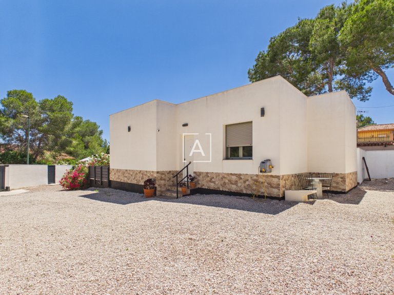 Villa for Sale in Pinar De Campoverde, Alicante 6
