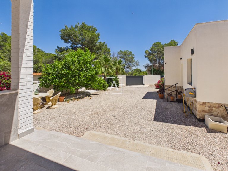 Villa for Sale in Pinar De Campoverde, Alicante 15