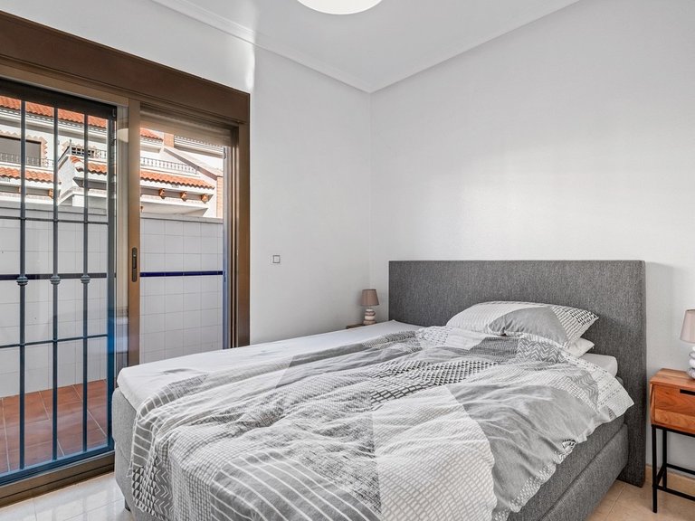 Town House for Sale in San Miguel De Salinas, Alicante 28