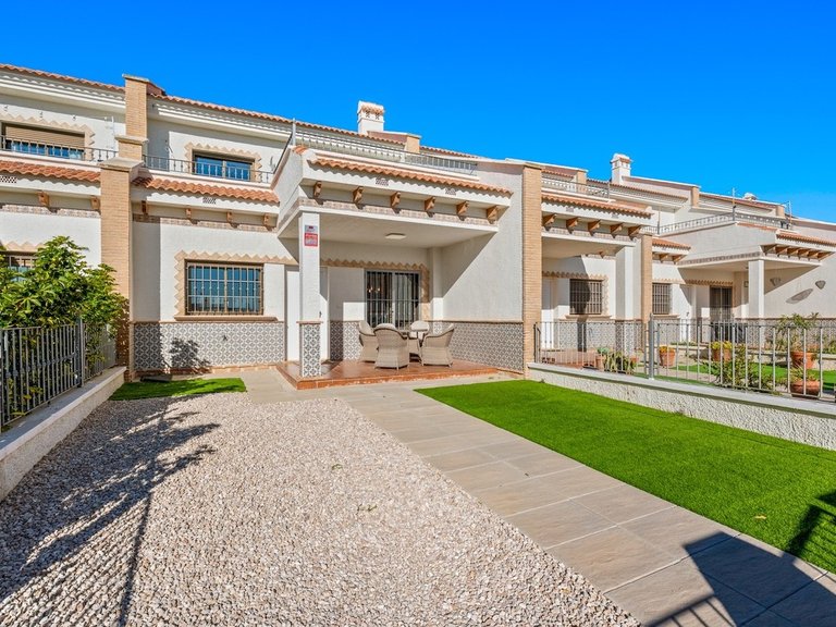 Town House for Sale in San Miguel De Salinas, Alicante 1