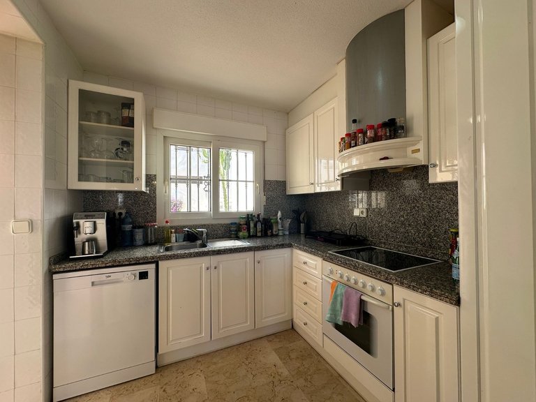 Town House for Sale in Las Ramblas, Alicante 9