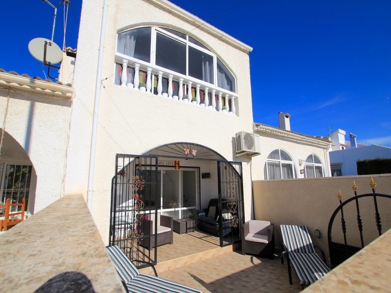 Town House for Sale in Benijofar, Alicante 3