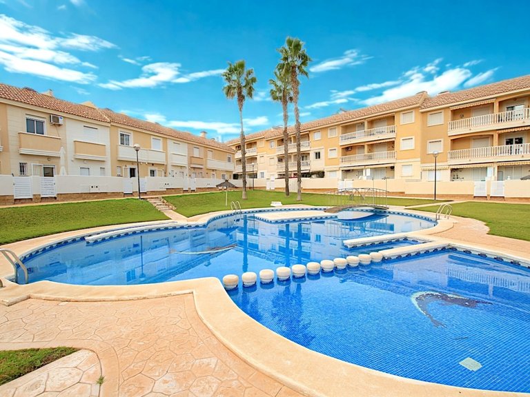 Apartment for Sale in Cabo Roig, Alicante 1