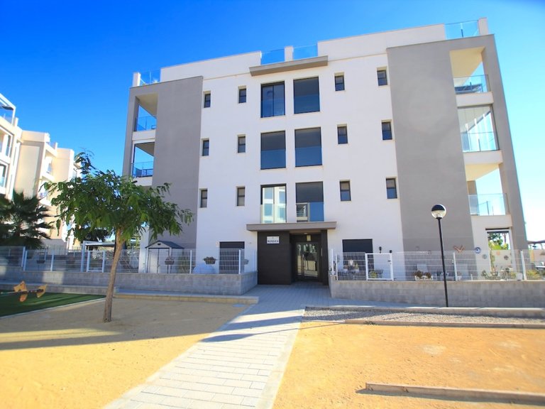 Apartment for Sale in Villamartin, Alicante 8