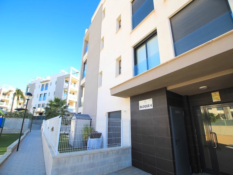 Apartment for Sale in Villamartin, Alicante 9